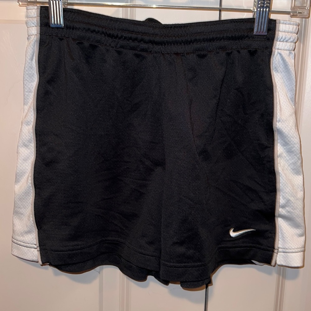 Black Nike shorts